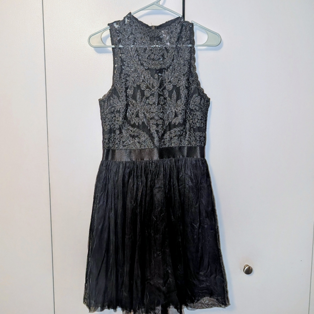 Xhilaration Cocktail Dress Black Tulle Full Skirt Soft Stretch Lace Medium
